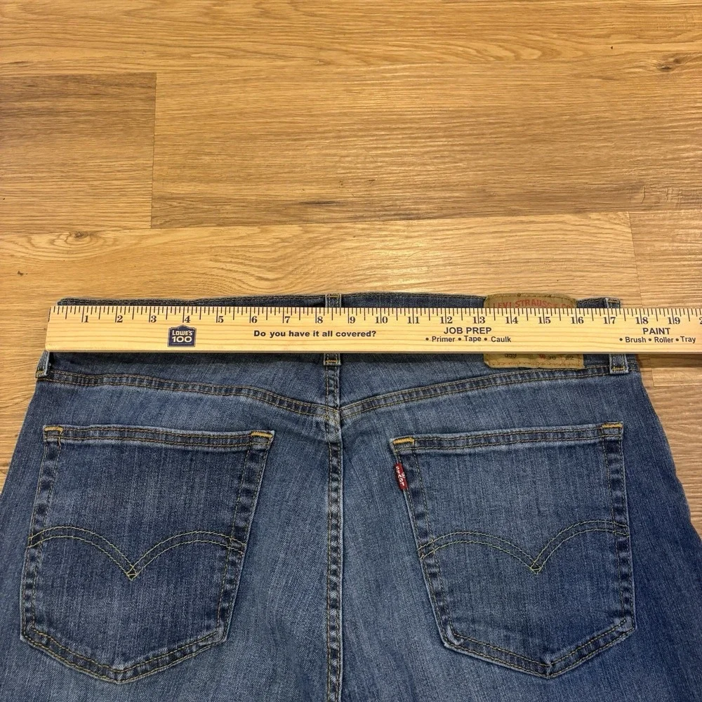 Levis see pictures